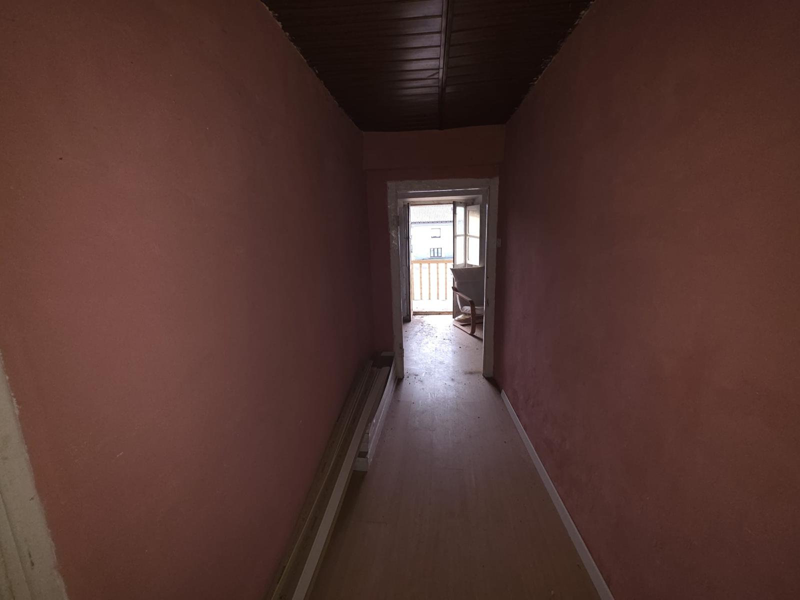 Se vende gran casa de piedra con cuadra anexa en Herrerias (V2170)