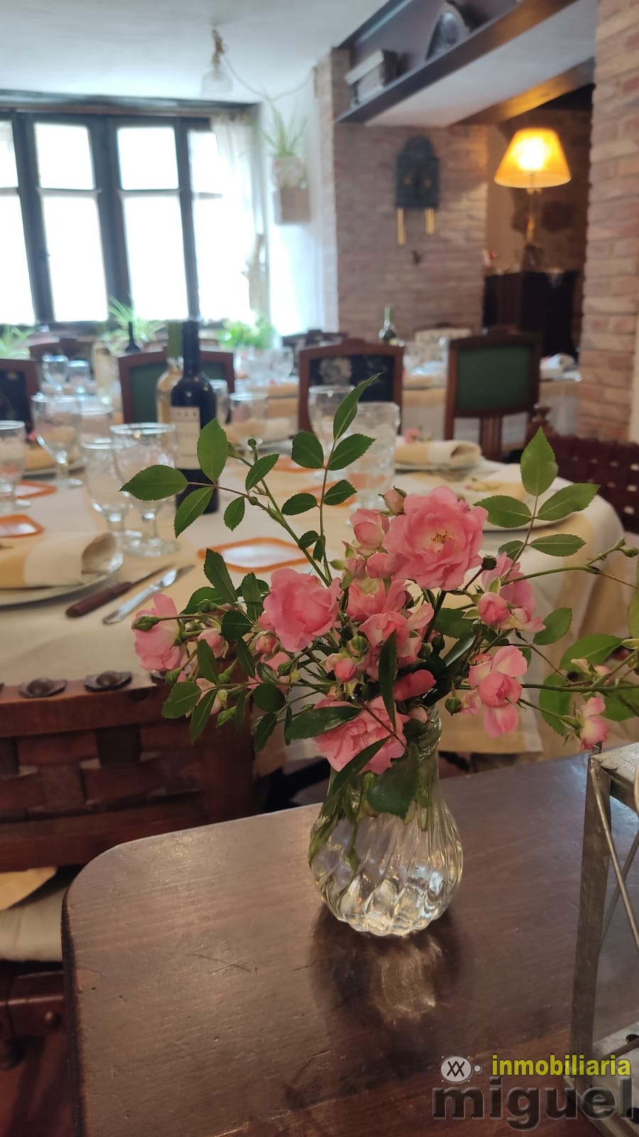 Se vende gran casona funcionando como hotel en Alevia, Peñamellera Baja (V2434)