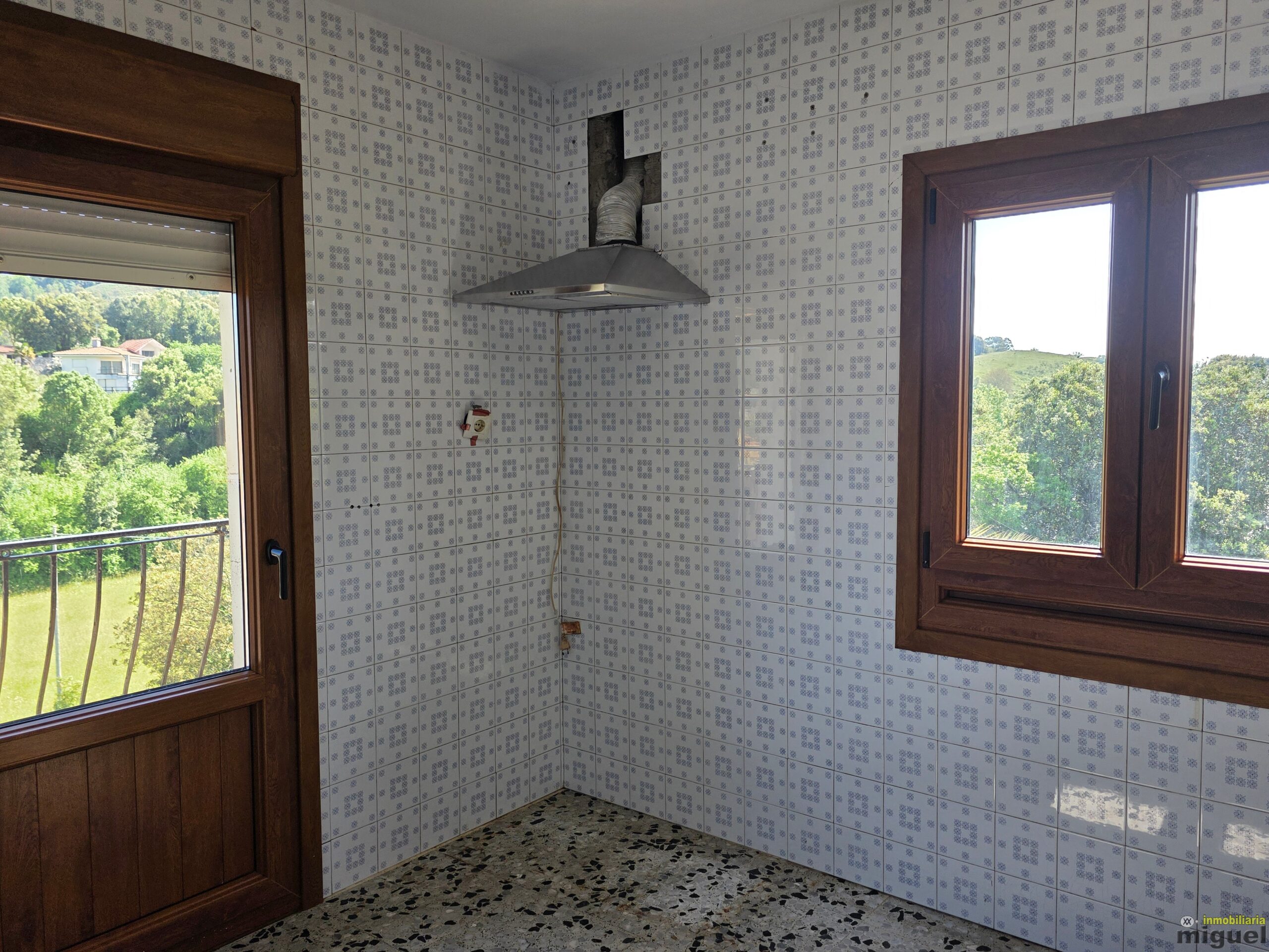 Se vende chalet con terreno en la Franca, Ribadedeva (V2507)