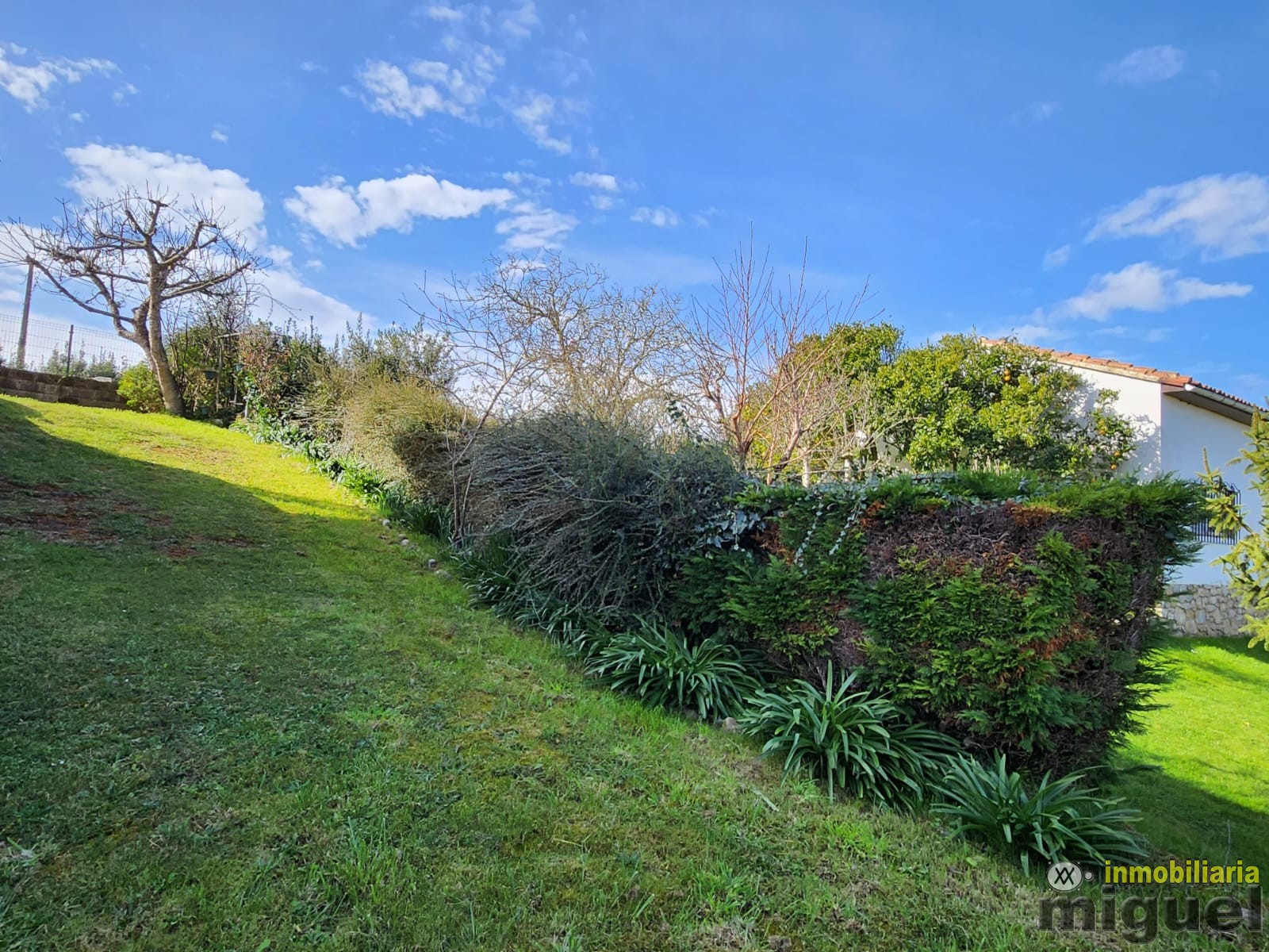 Se vende chalet con terreno en la Franca, Ribadedeva (V2507)