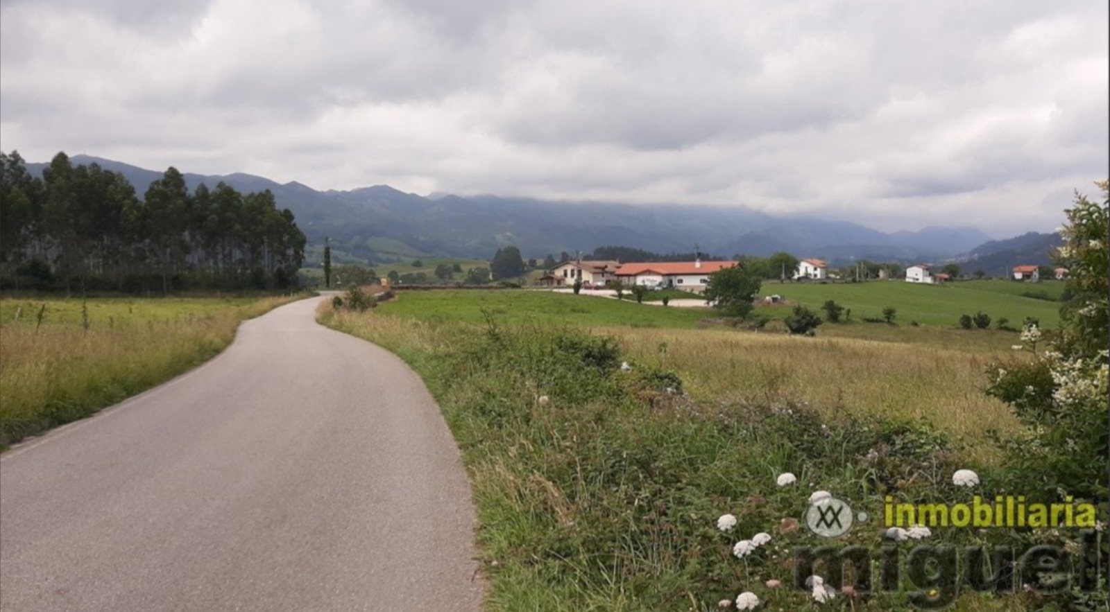 Se venden parcelas urbanizables en La Mata Vieja, Colombres (V2127)