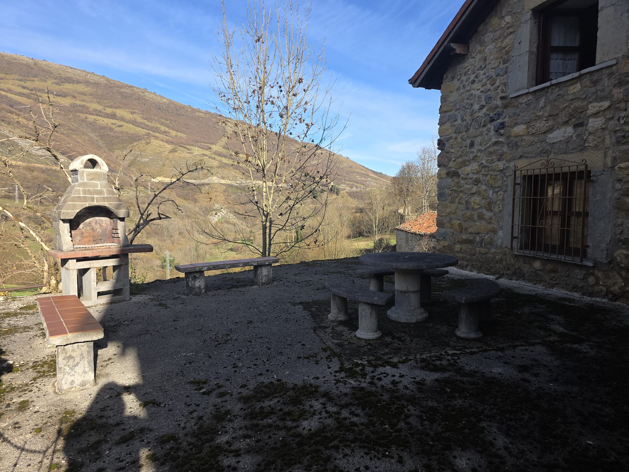 Se vende espectacular casa en Tudanca con aparcamiento (V2607)