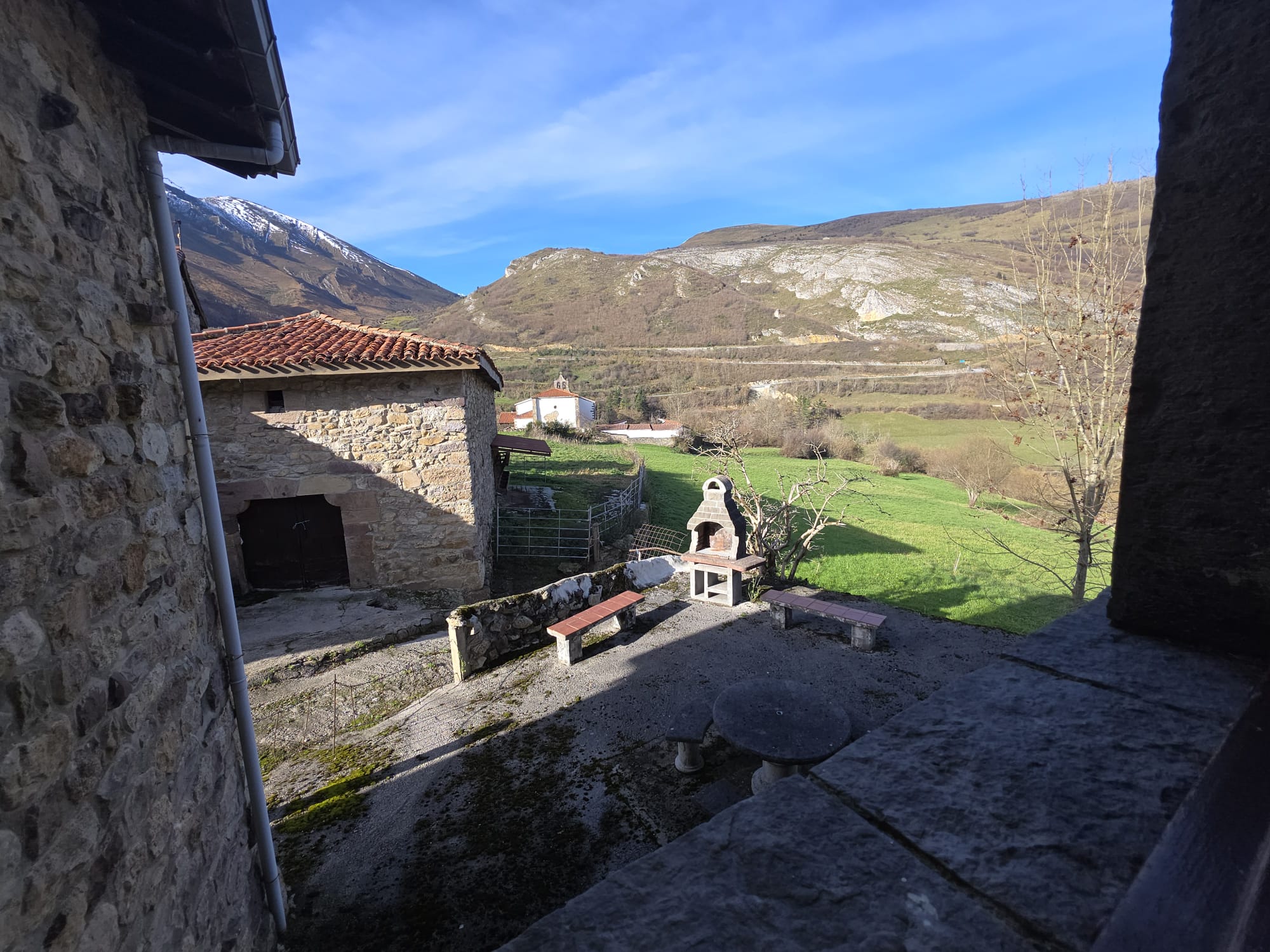 Se vende espectacular casa en Tudanca con aparcamiento (V2607)