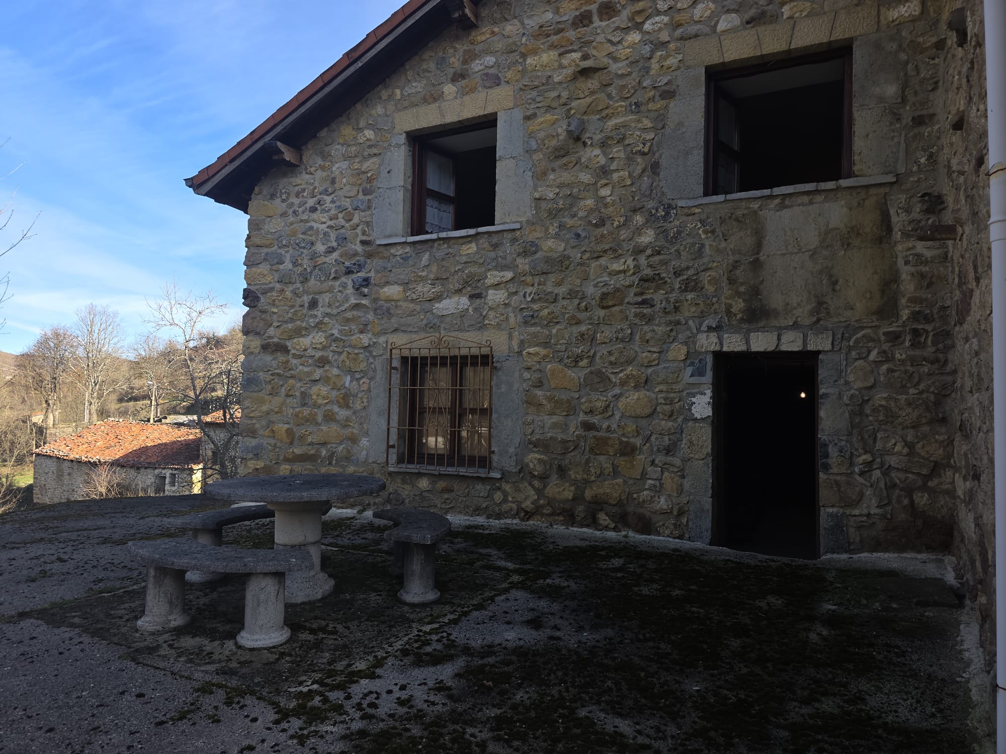 Se vende espectacular casa en Tudanca con aparcamiento (V2607)