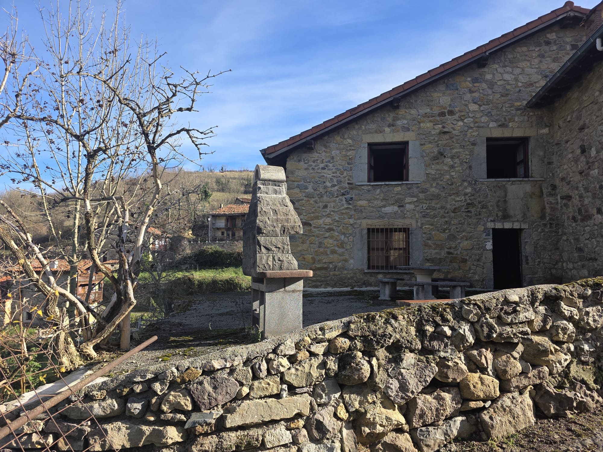Se vende espectacular casa en Tudanca con aparcamiento (V2607)