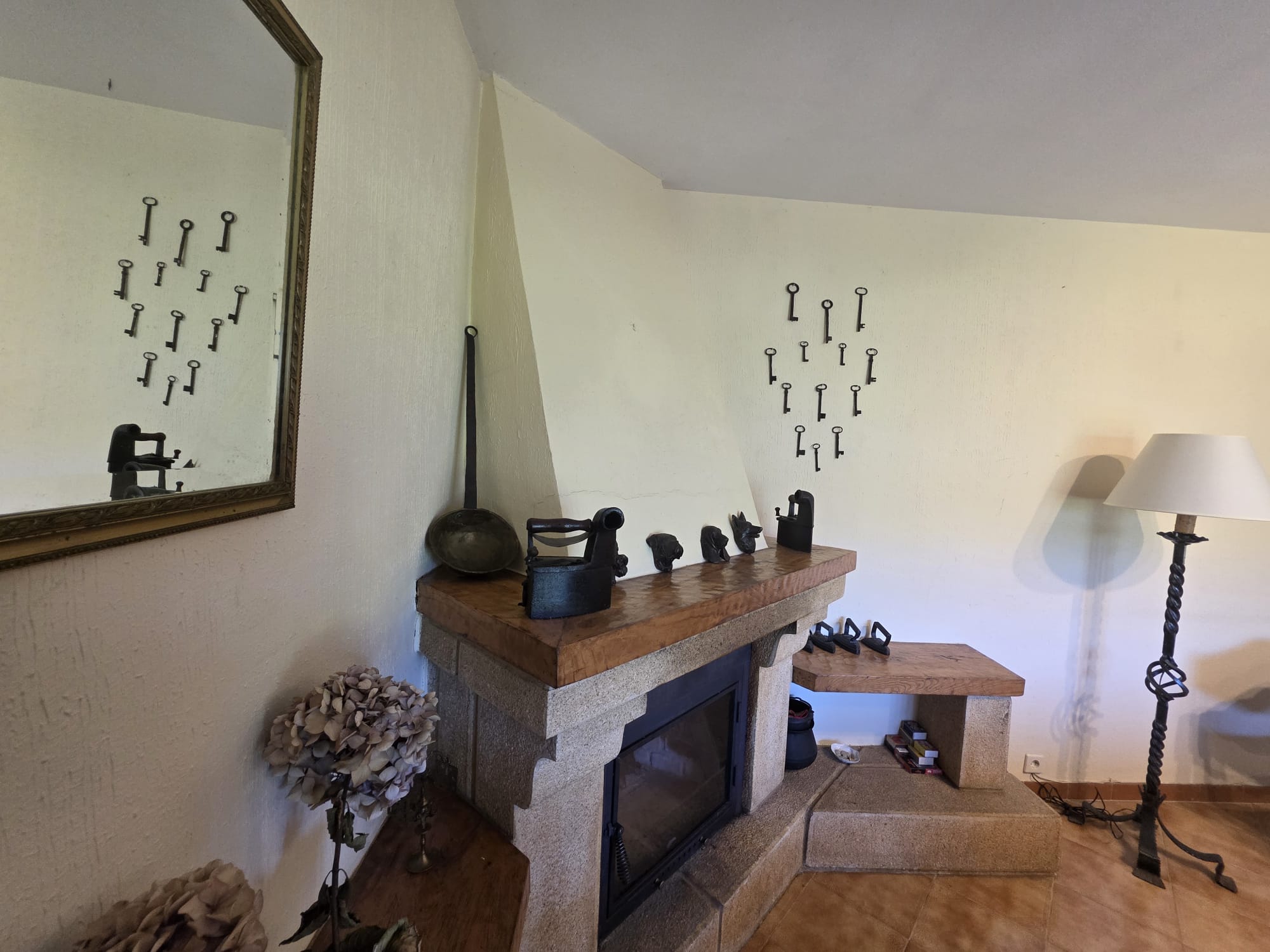 Chalet con parcela edificable de 2.476 m² a 4 km de la Playa de La Franca | Tresgrandas (Llanes, Asturias) (V2610)