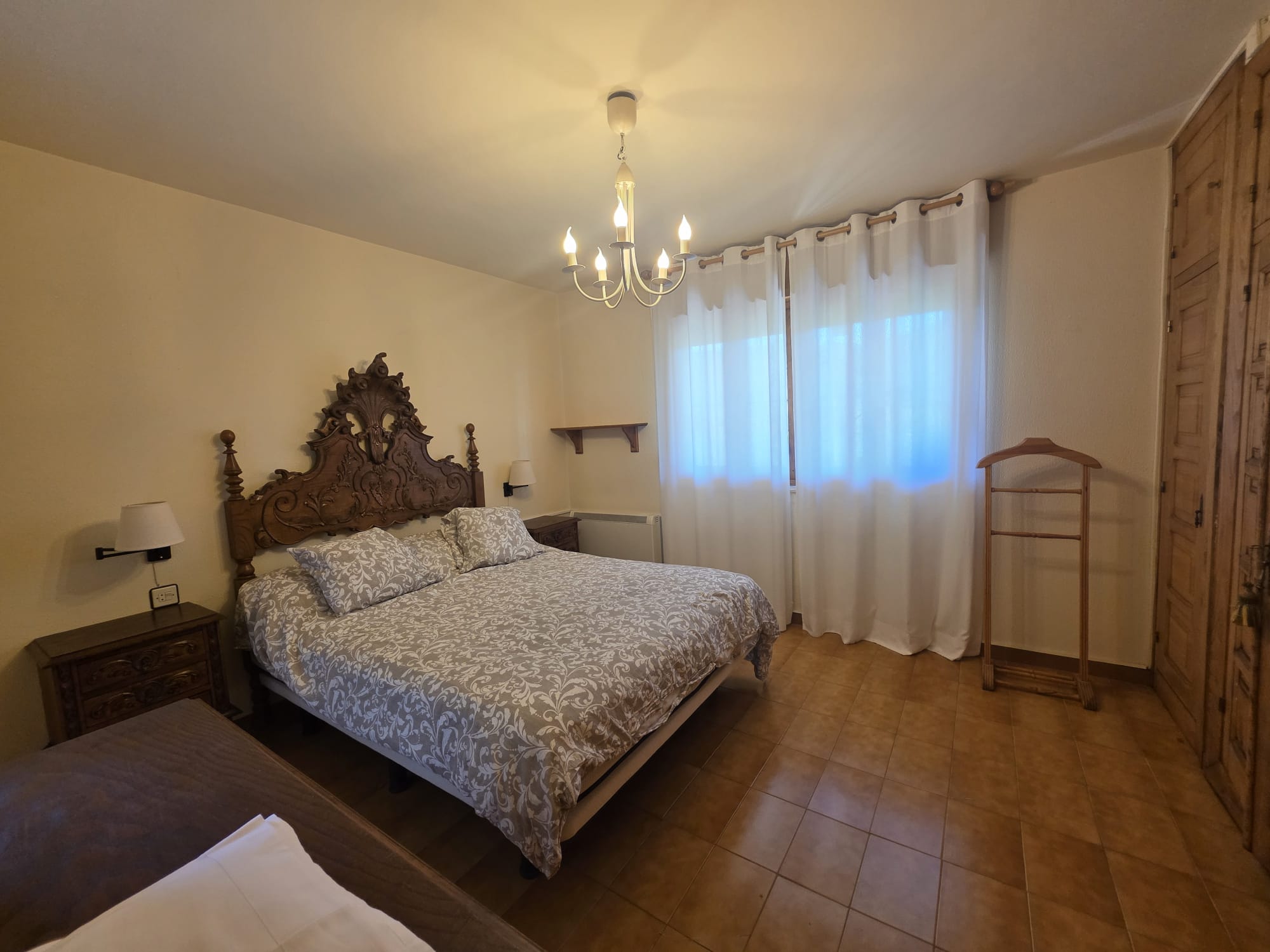 Chalet con parcela edificable de 2.476 m² a 4 km de la Playa de La Franca | Tresgrandas (Llanes, Asturias) (V2610)