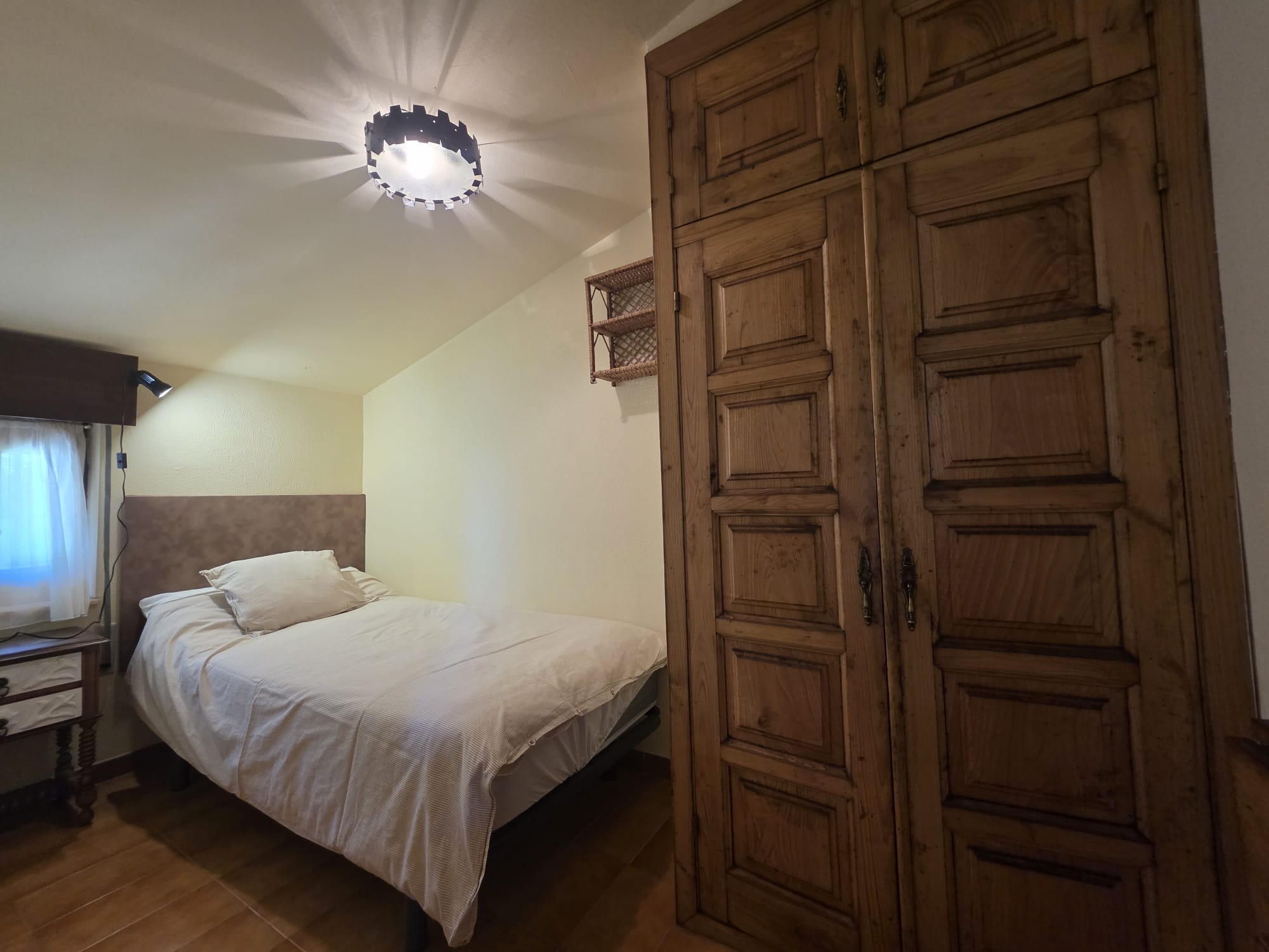 Chalet con parcela edificable de 2.476 m² a 4 km de la Playa de La Franca | Tresgrandas (Llanes, Asturias) (V2610)