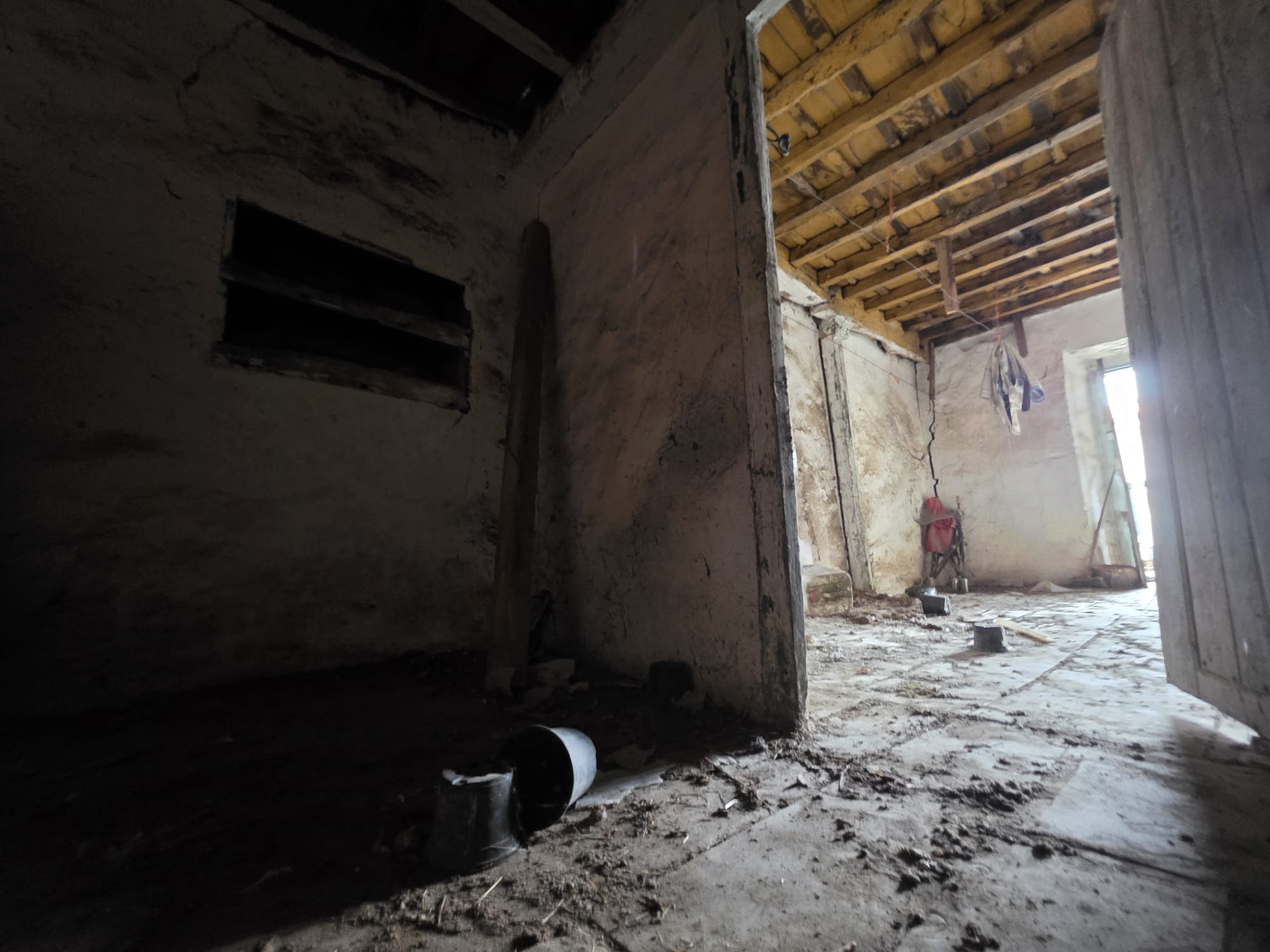 Se vende casa para reformar en Molleda (V2605)
