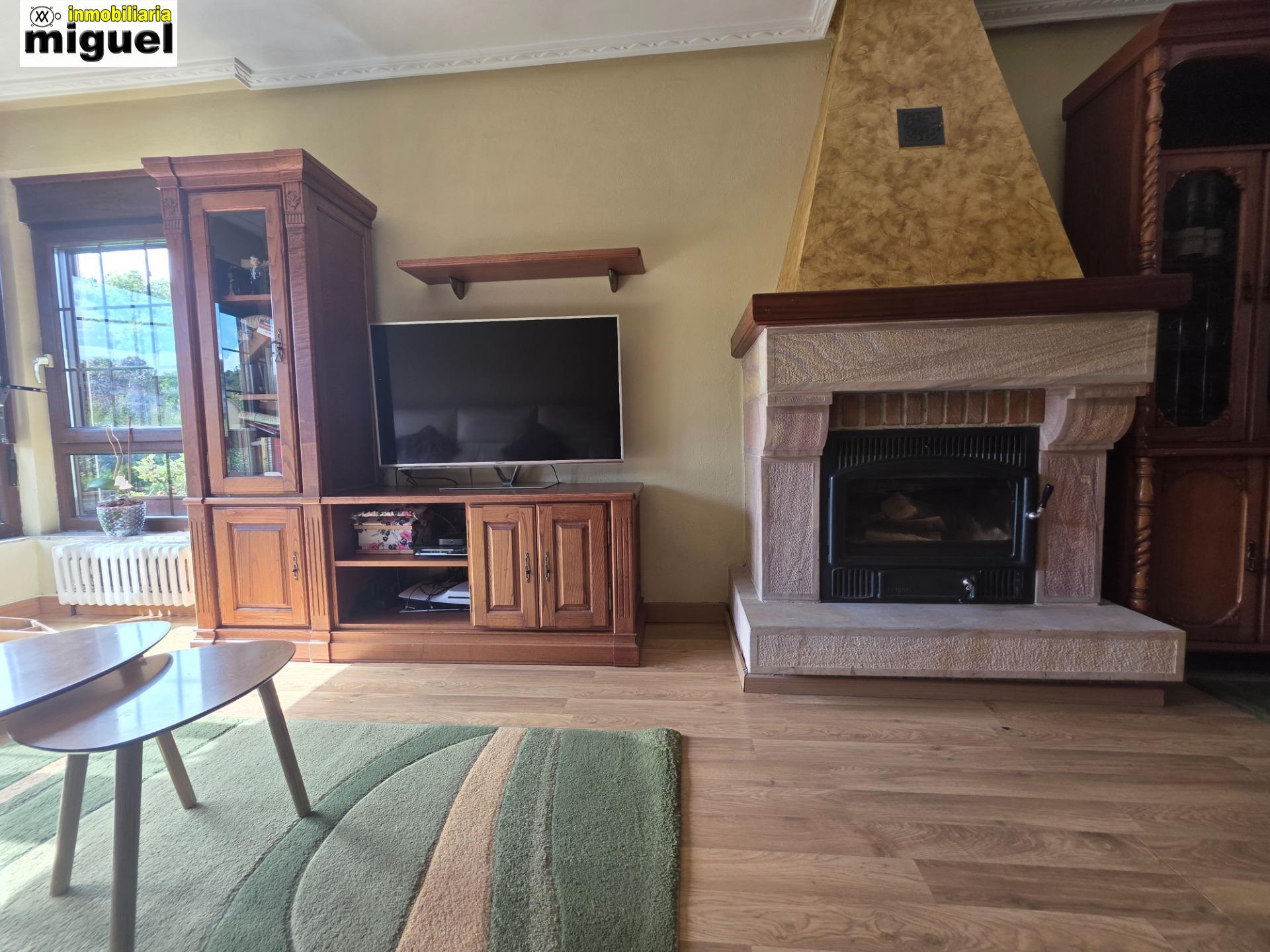 Se vende casa con terreno en Siejo, Peñamellera Baja (V2619)
