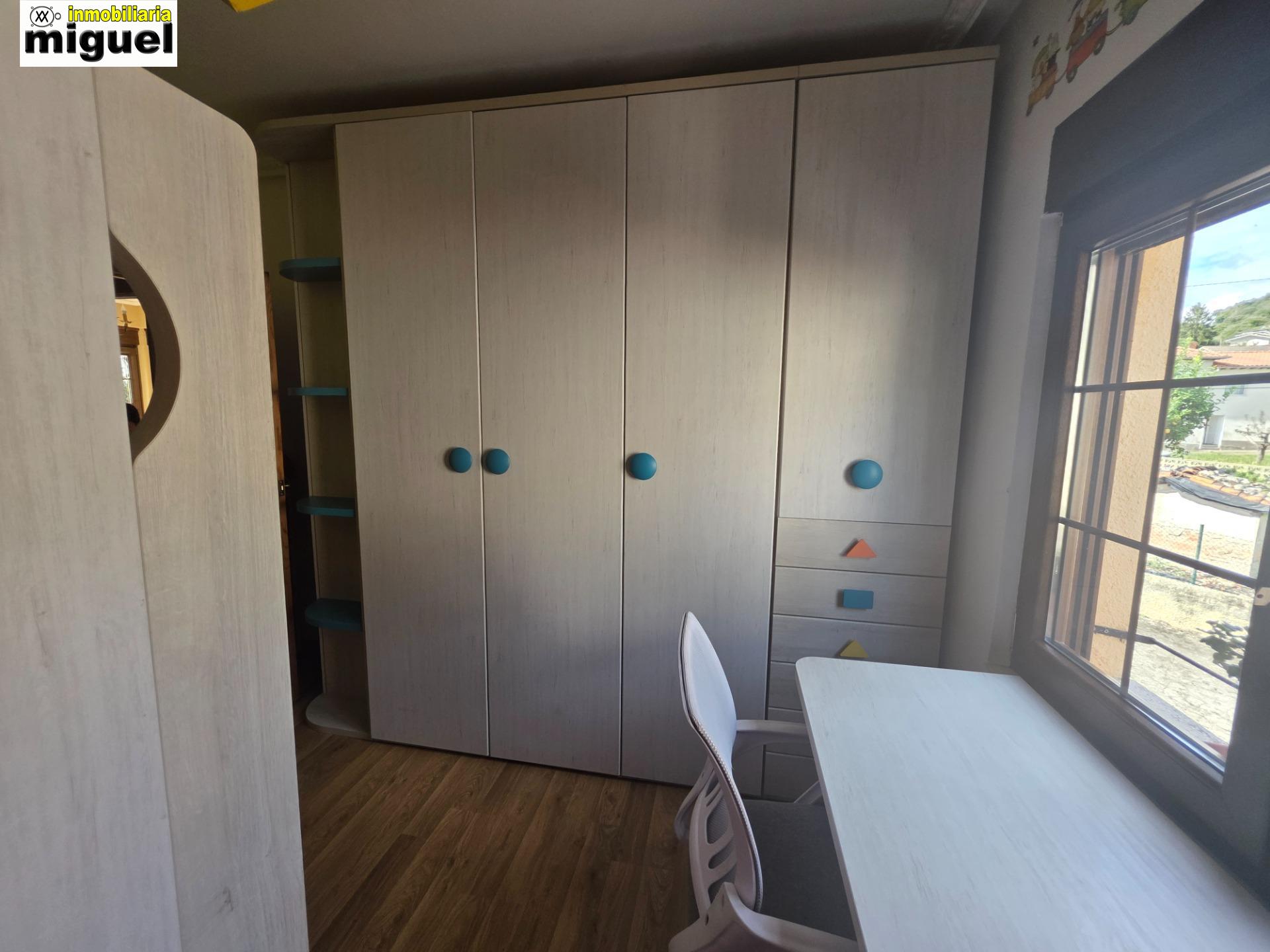 Se vende casa con terreno en Siejo, Peñamellera Baja (V2619)