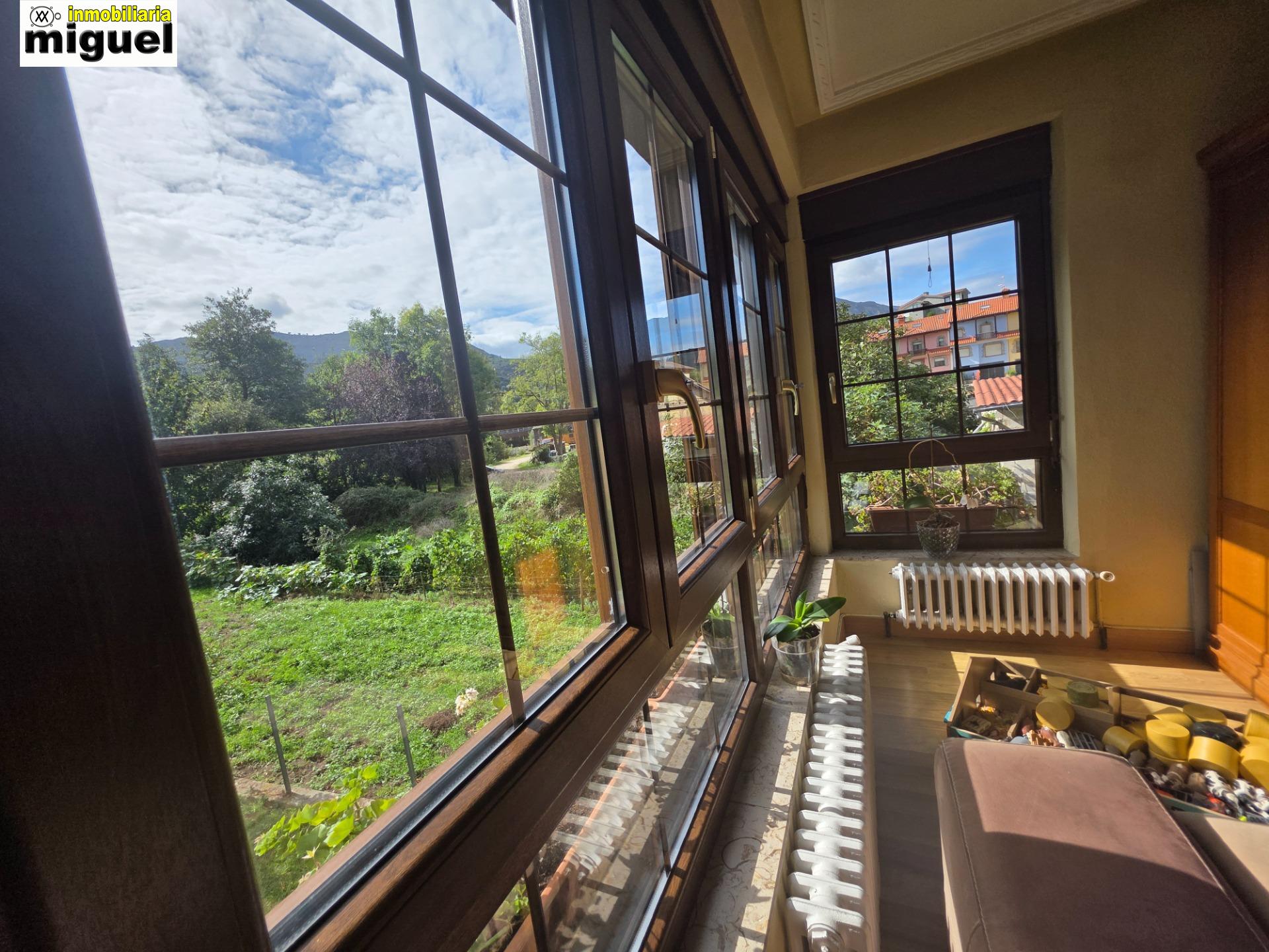 Se vende casa con terreno en Siejo, Peñamellera Baja (V2619)