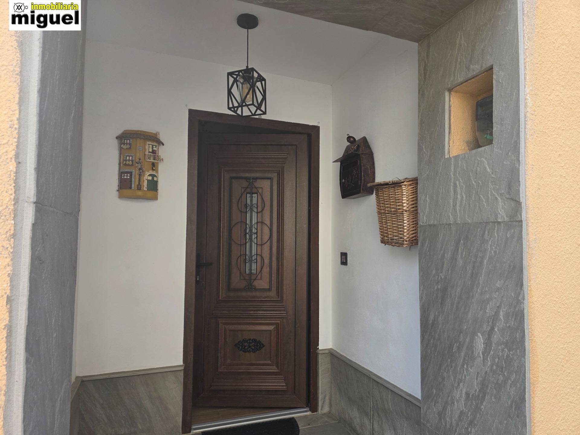 Se vende casa con terreno en Siejo, Peñamellera Baja (V2619)