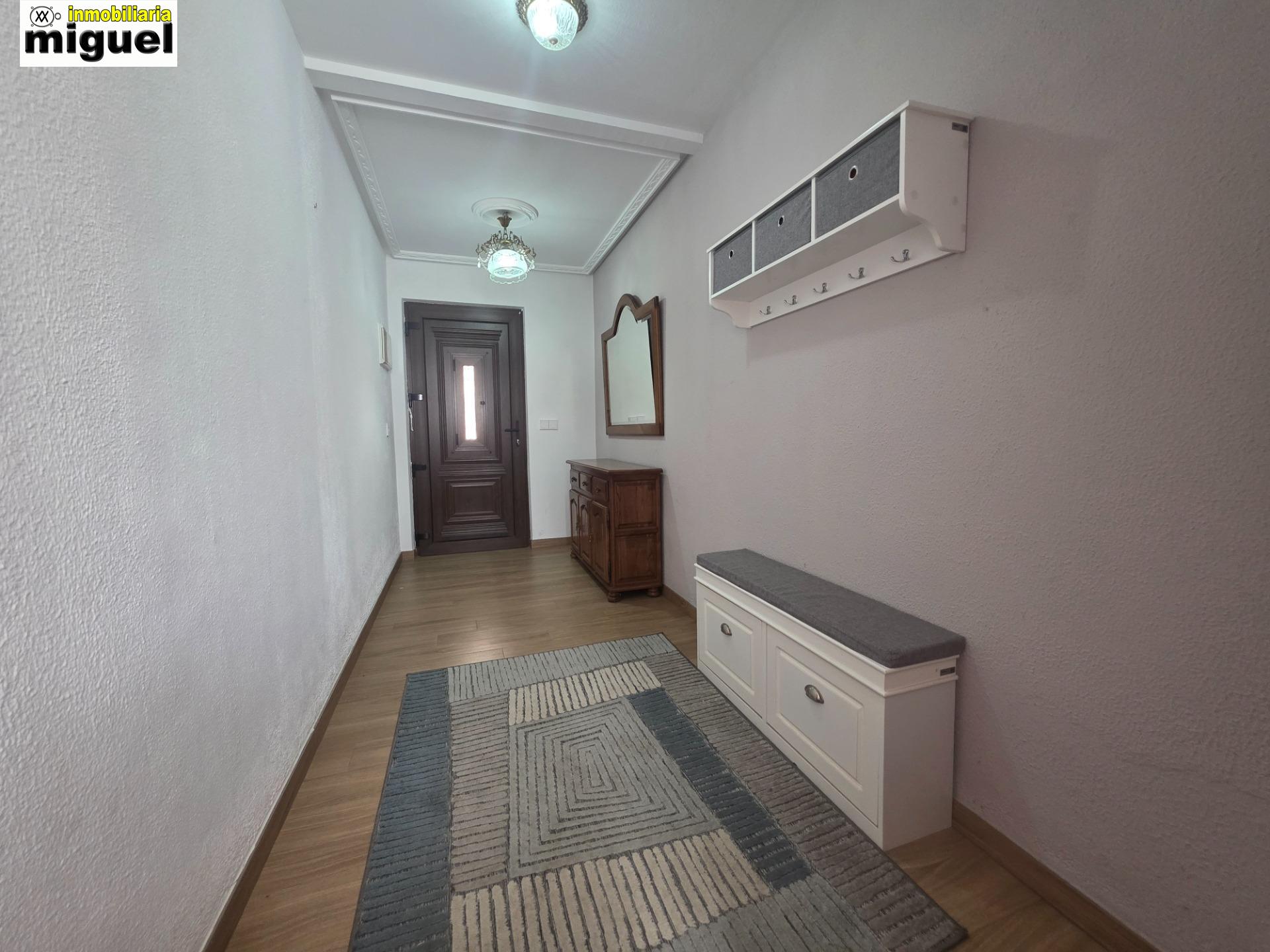 Se vende casa con terreno en Siejo, Peñamellera Baja (V2619)
